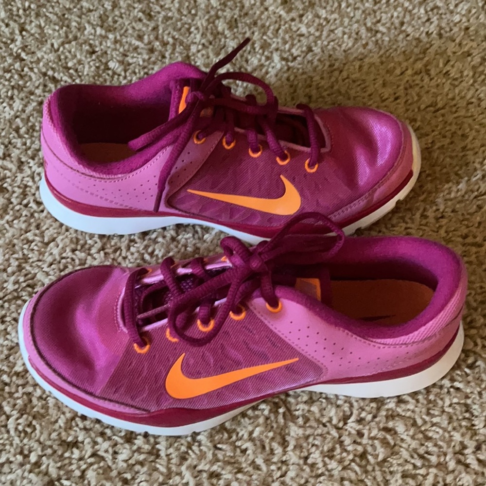 Womens Nike Running Shoe